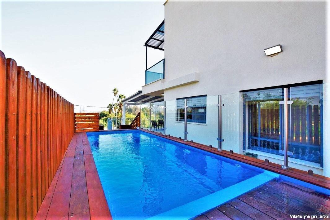 אחוזת אגם כנרת צפון  25  נופש - וי פור ויקיישן - V for Vacation