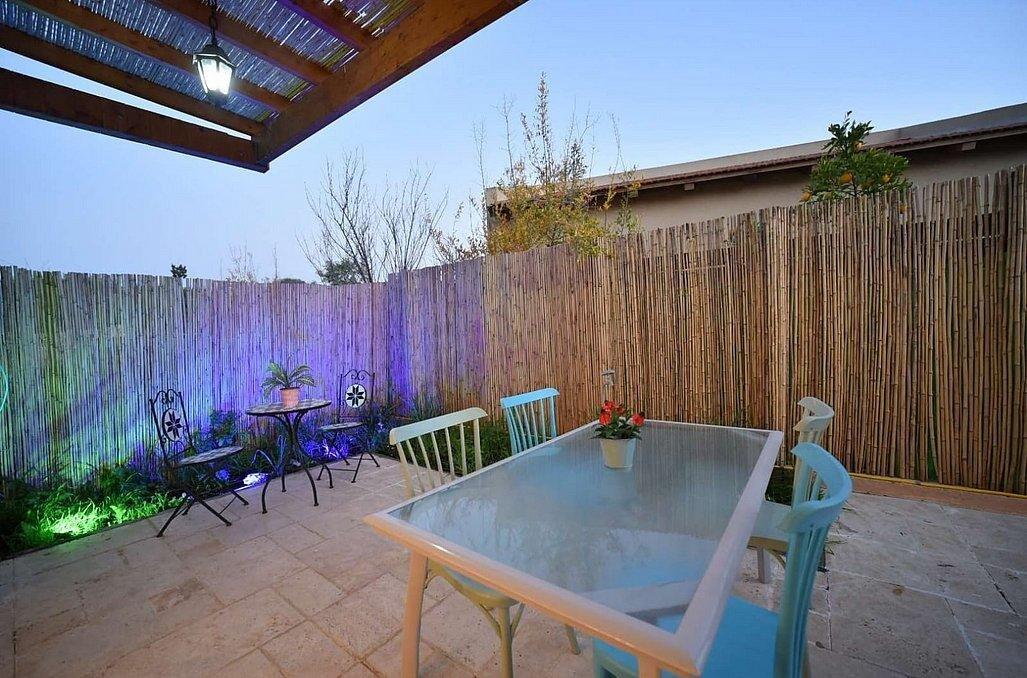 אצולת אירופה מרכז  14  נופש - וי פור ויקיישן - V for Vacation