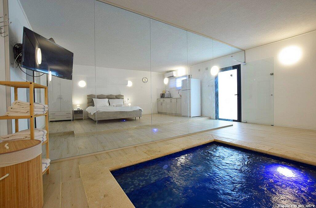 לקשורי סוויט - Luxury suite צפון  13  נופש - וי פור ויקיישן - V for Vacation