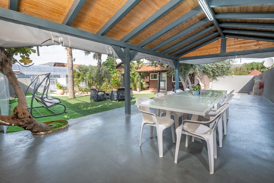 בקתות שוהם צפון  10  נופש - וי פור ויקיישן - V for Vacation