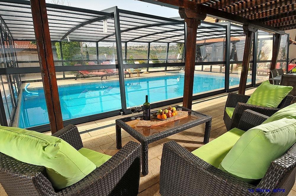 אחוזת אלונים ירכא צפון  15  נופש - וי פור ויקיישן - V for Vacation