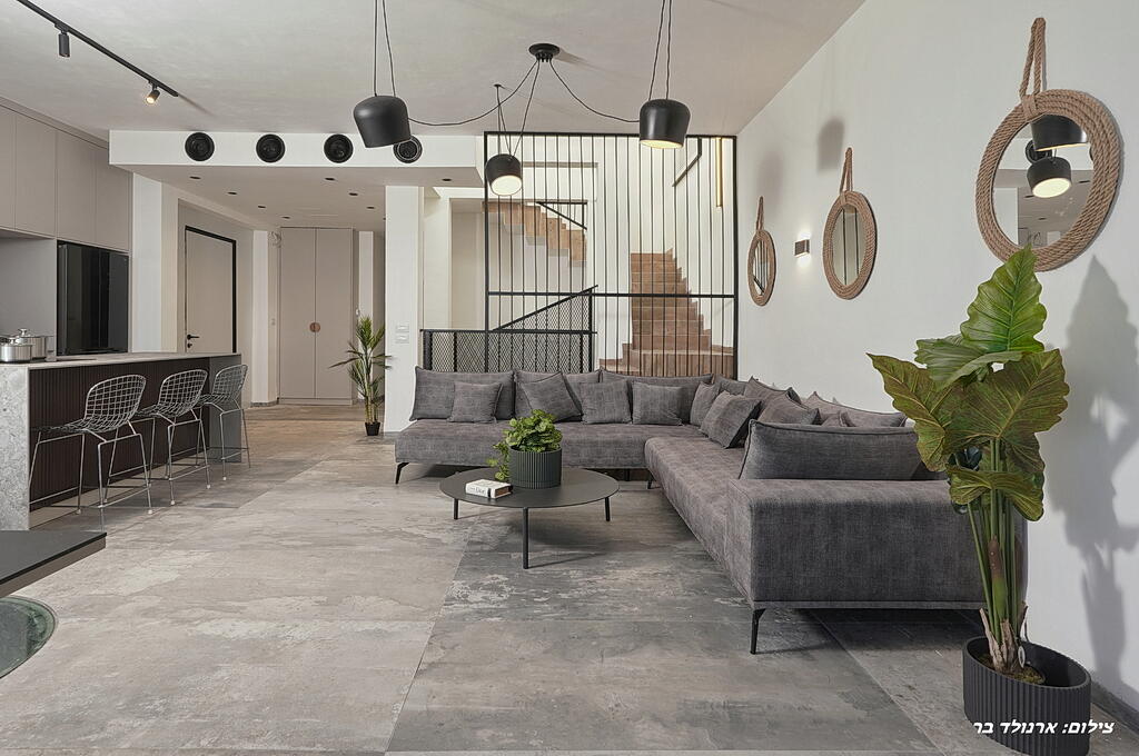 וילה סירקל – Villa Circle צפון  35  נופש - וי פור ויקיישן - V for Vacation