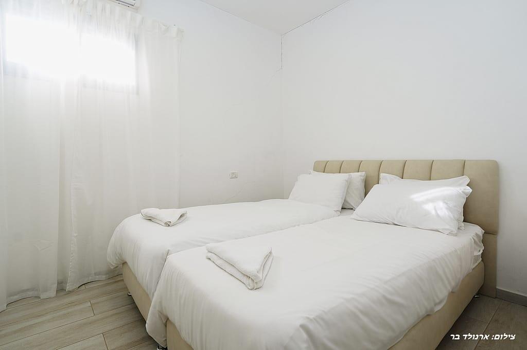 וילה דקל כחול צפון  23  נופש - וי פור ויקיישן - V for Vacation