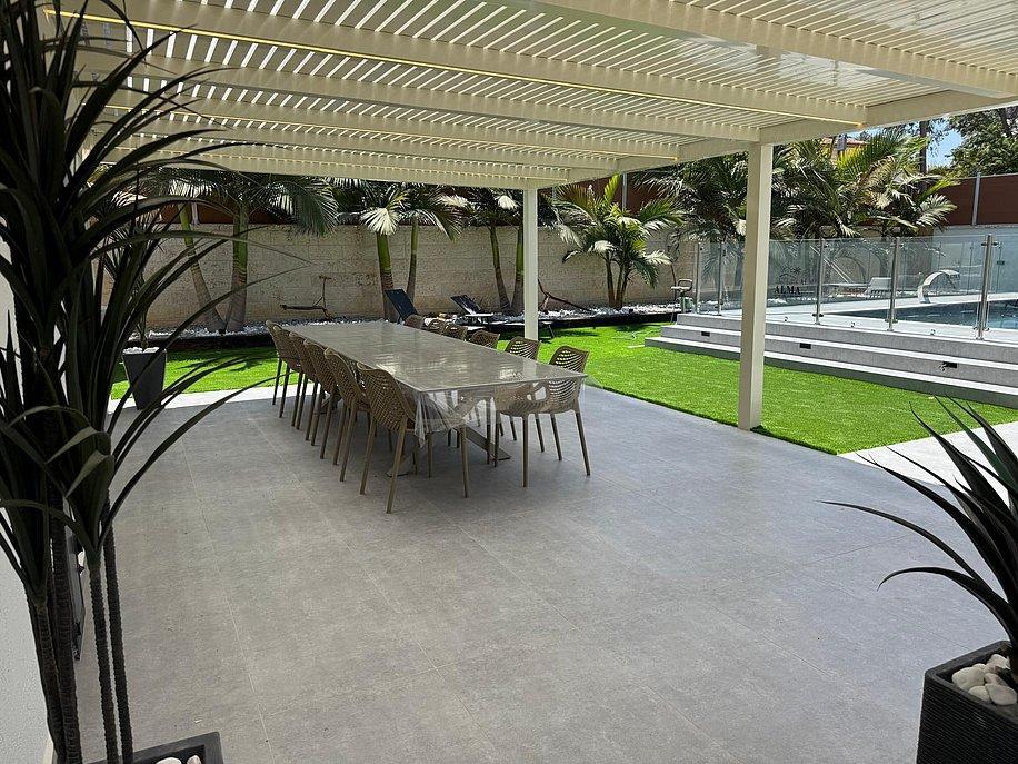 וילה אלמה מרכז  27  נופש - וי פור ויקיישן - V for Vacation