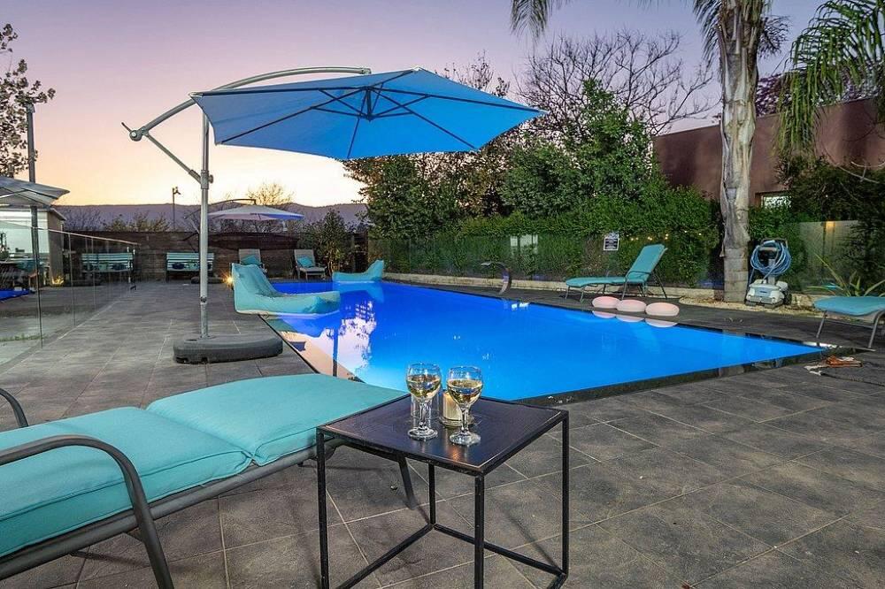 וילה שירת הנחל צפון  20  נופש - וי פור ויקיישן - V for Vacation