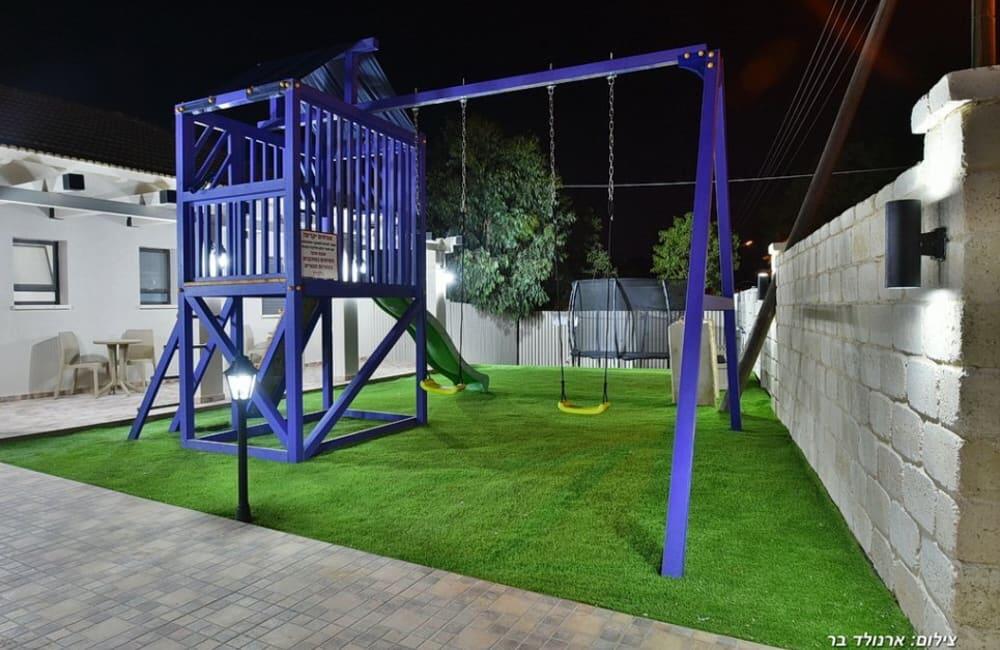 אחוזת אמור צפון  42  נופש - וי פור ויקיישן - V for Vacation