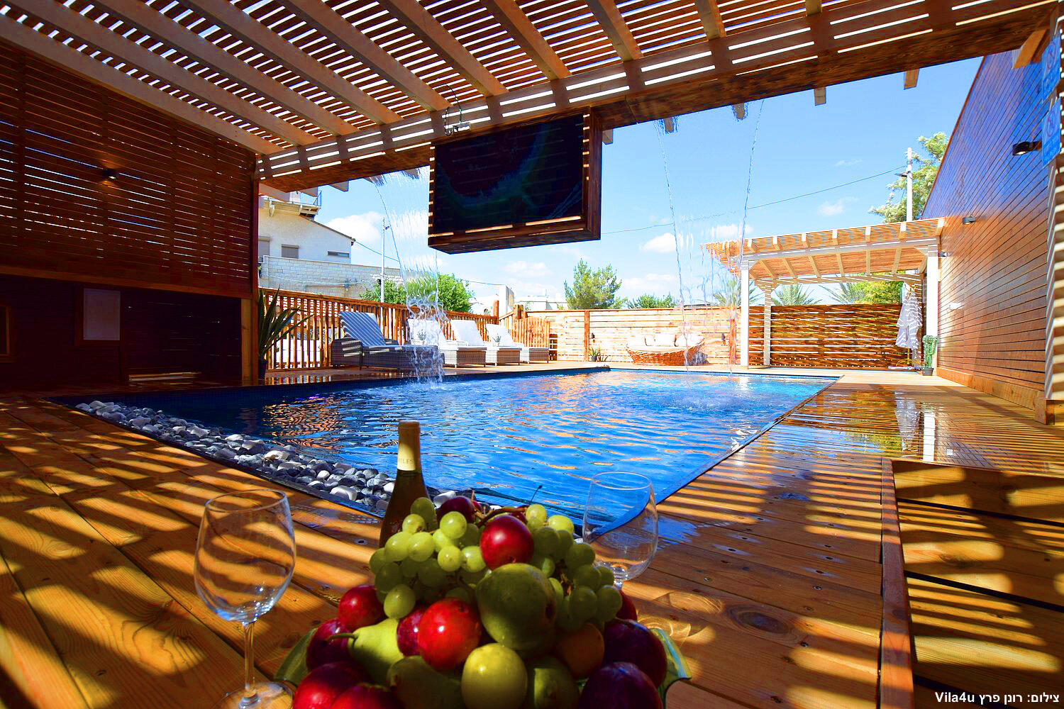 וילה לונה צפון  18  נופש - וי פור ויקיישן - V for Vacation