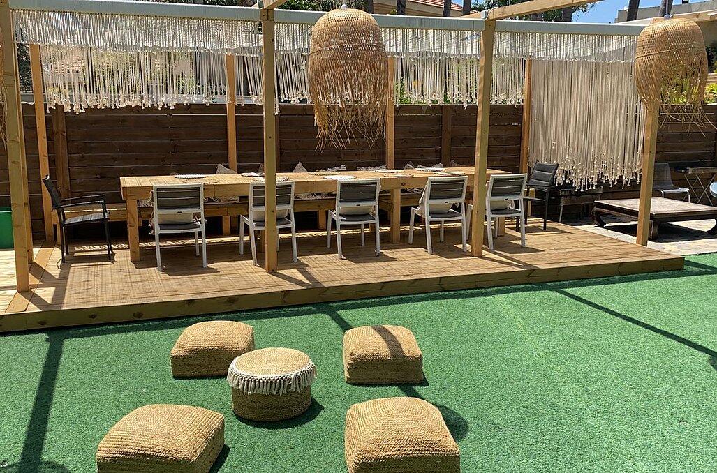 אחוזת הים נתניה מרכז  12  נופש - וי פור ויקיישן - V for Vacation