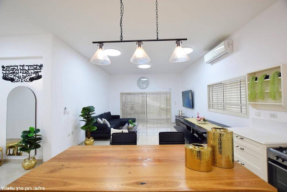 אחוזת שלמה ריזורט מרכז  19  נופש - וי פור ויקיישן - V for Vacation