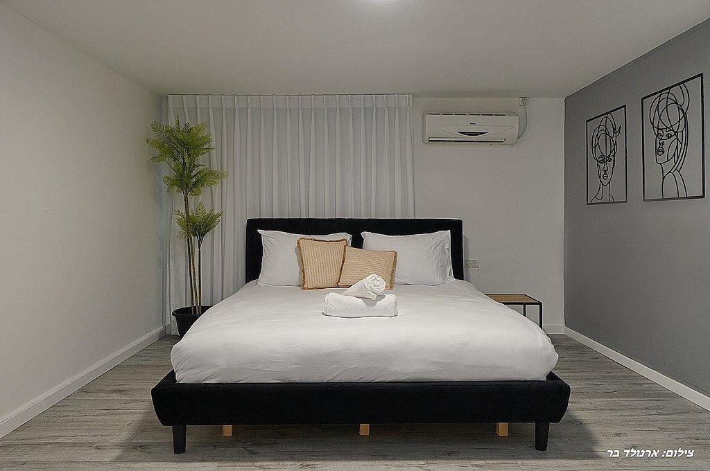 אחוזת הלל צפון  15  נופש - וי פור ויקיישן - V for Vacation