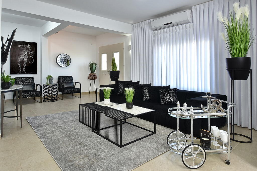 וילה קינג פאלאס צפון  9  נופש - וי פור ויקיישן - V for Vacation