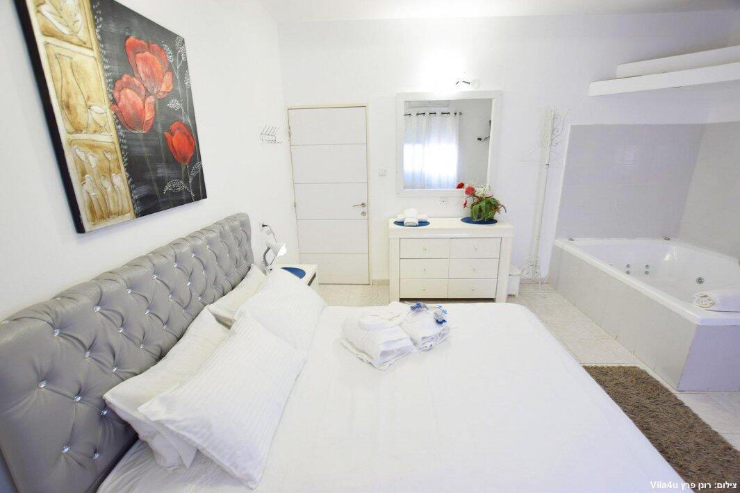 אחוזת כרמל צפון  31  נופש - וי פור ויקיישן - V for Vacation