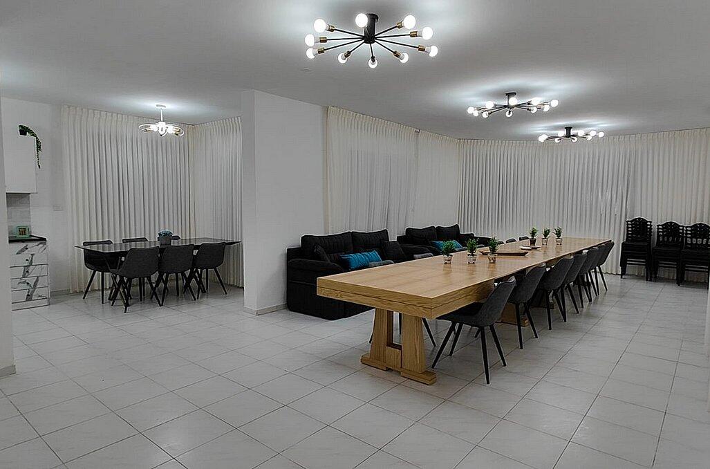 אצולת אירופה - גבעות ירושלים מרכז  6  נופש - וי פור ויקיישן - V for Vacation