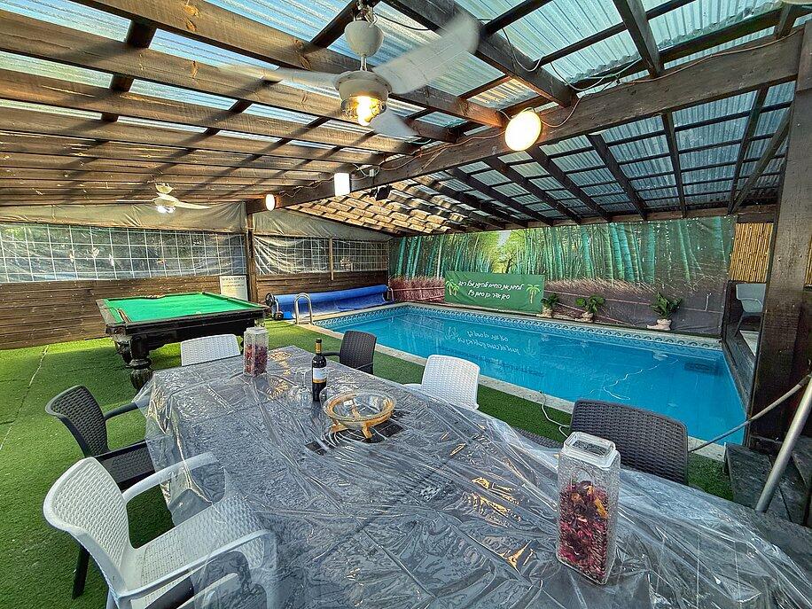 צימרים אחוזת אדר צפון  4  נופש - וי פור ויקיישן - V for Vacation