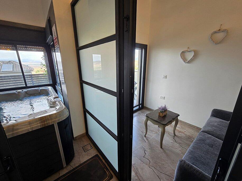 סוויטות רומאנס צפון  16  נופש - וי פור ויקיישן - V for Vacation