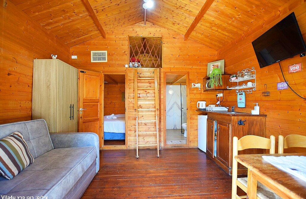 אחוזת הזוהר צפון  21  נופש - וי פור ויקיישן - V for Vacation