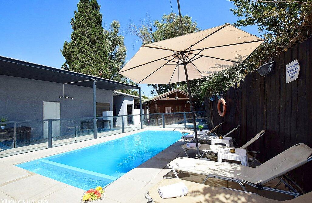 אחוזת הזוהר צפון  24  נופש - וי פור ויקיישן - V for Vacation