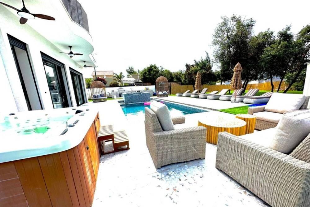 אחוזת אלונים ירכא צפון  22  נופש - וי פור ויקיישן - V for Vacation