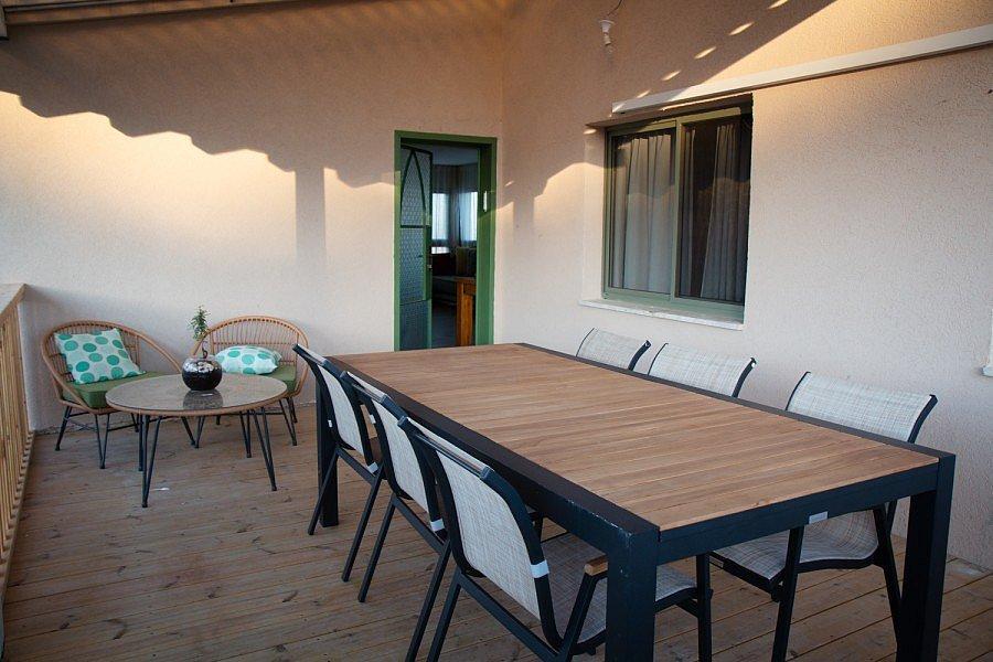 אחוזת דלתון צפון  15  נופש - וי פור ויקיישן - V for Vacation