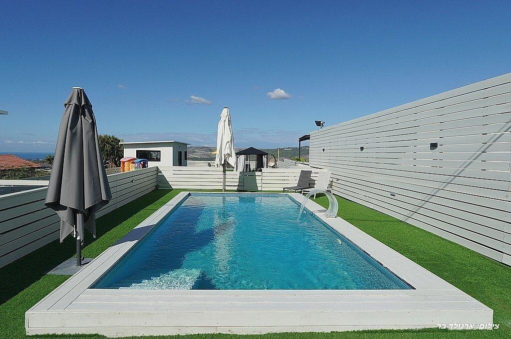 אחוזת הלל צפון  28  נופש - וי פור ויקיישן - V for Vacation