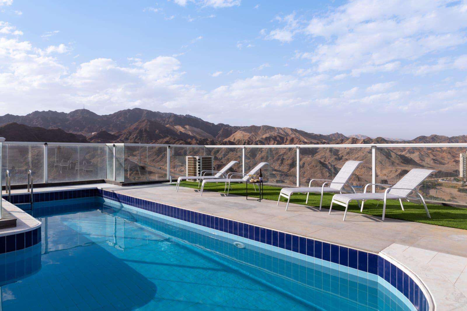 נגיעה מהשמיים דרום  1  נופש - וי פור ויקיישן - V for Vacation