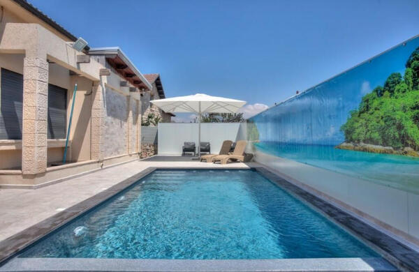 וילת יוקרה אחוזת נשרים