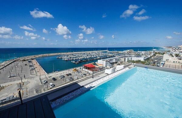 פנטהאוז שונית