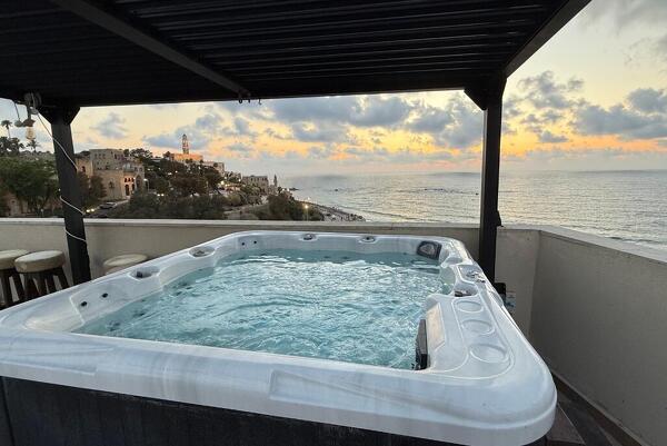 גורדונס - גג על הים